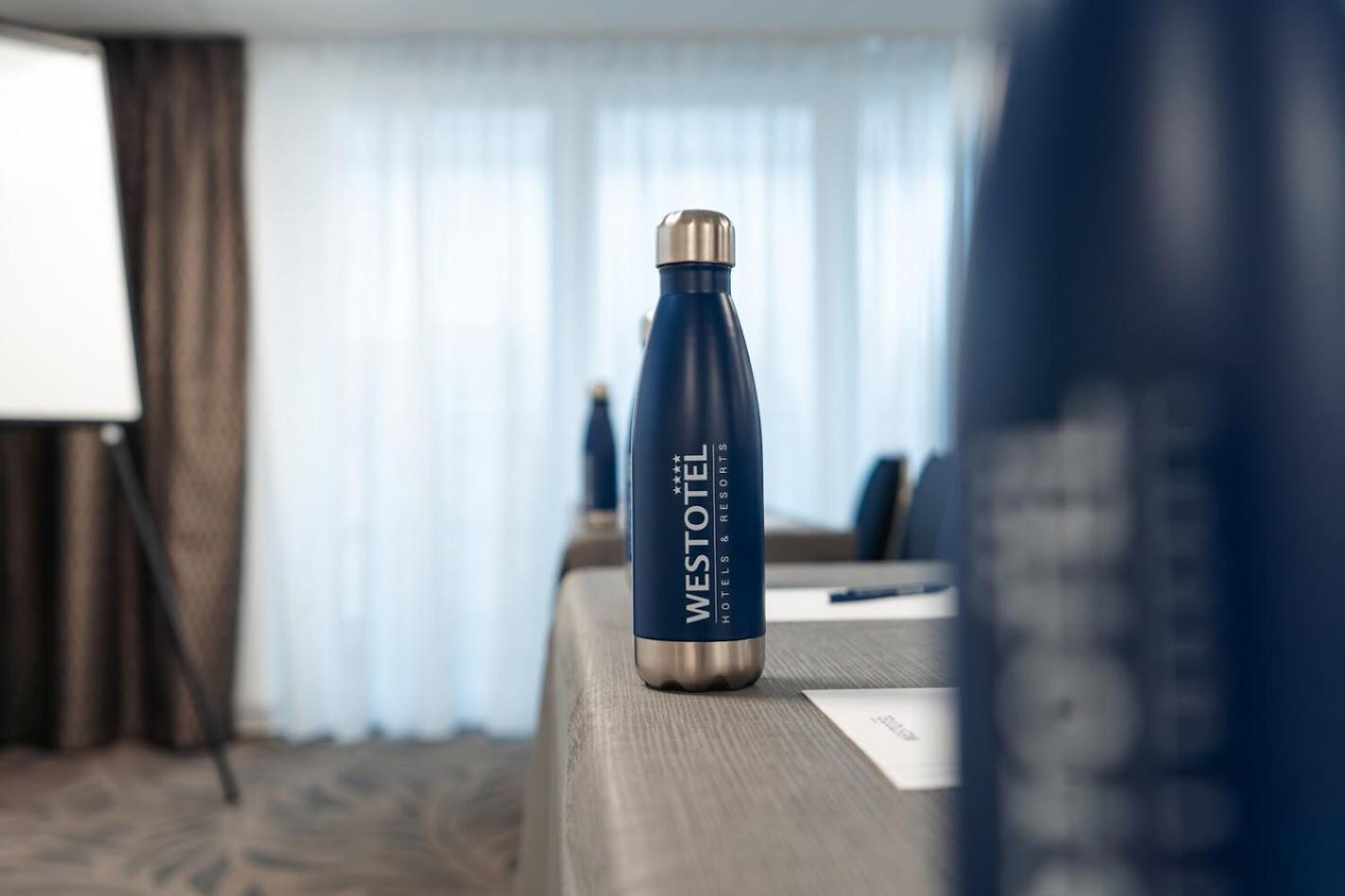 Westotel Taverny - Paris Val-D'Oise エクステリア 写真