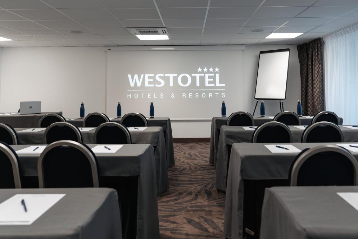 Westotel Taverny - Paris Val-D'Oise エクステリア 写真